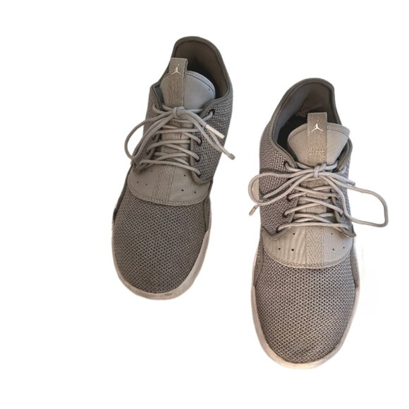 Nike Jordan Eclipse Dust Gray Mesh Basketball/Athletic Shoes  Men's Size 9 - Picture 3 of 9